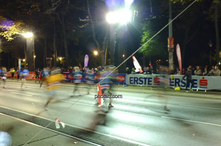 Erste Bank Vienna night run 2013, L&auml;ufer in motion