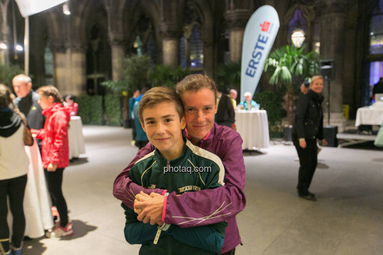 Nikolas und Martina Draper, http://martina-draper.at/2013/10/01/erste_bank_vienna_night_run_2013#bild_13413