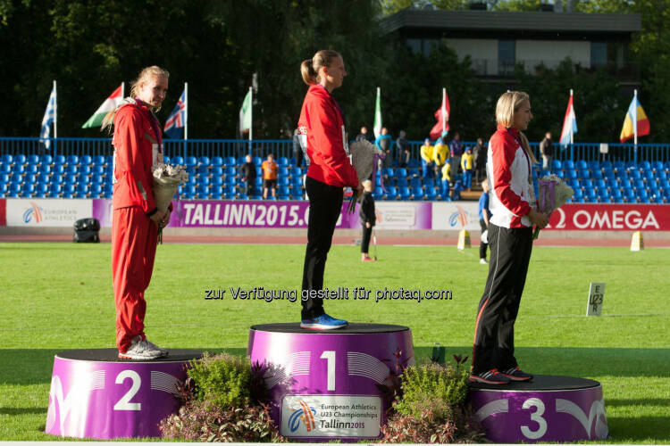 Ivona Dadic, Siegerehrung Siebenkampf, Medaillen (Bild: ÖLV/Coen Schilderman)